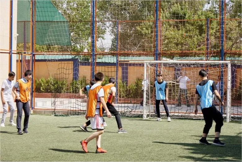 Futbol maydonida